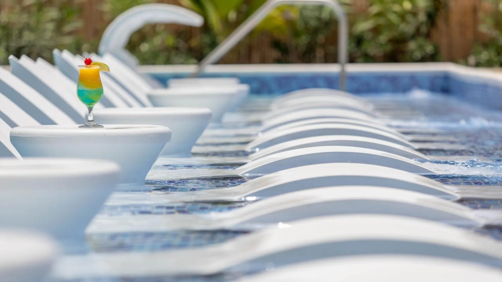 Sea Breeze Beach House All Inclusive By Ocean Hotels Christ Church